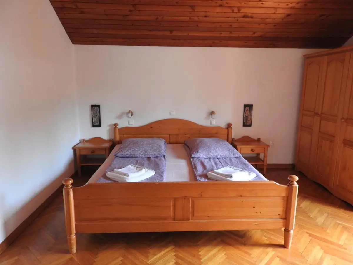 Double bedroom of The Karavanks apartment